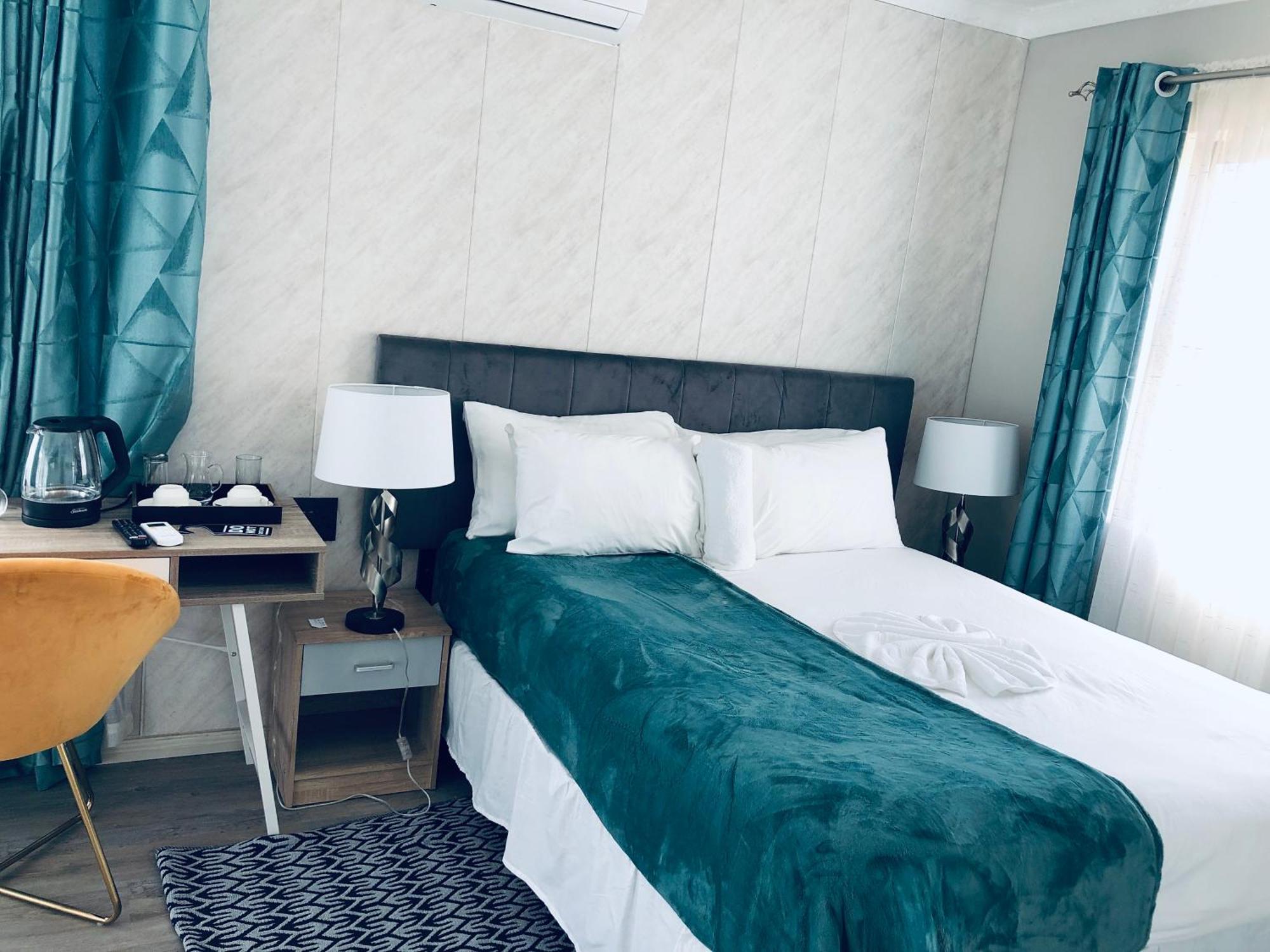 גאבורון Gabz Airport Inn מראה חיצוני תמונה
